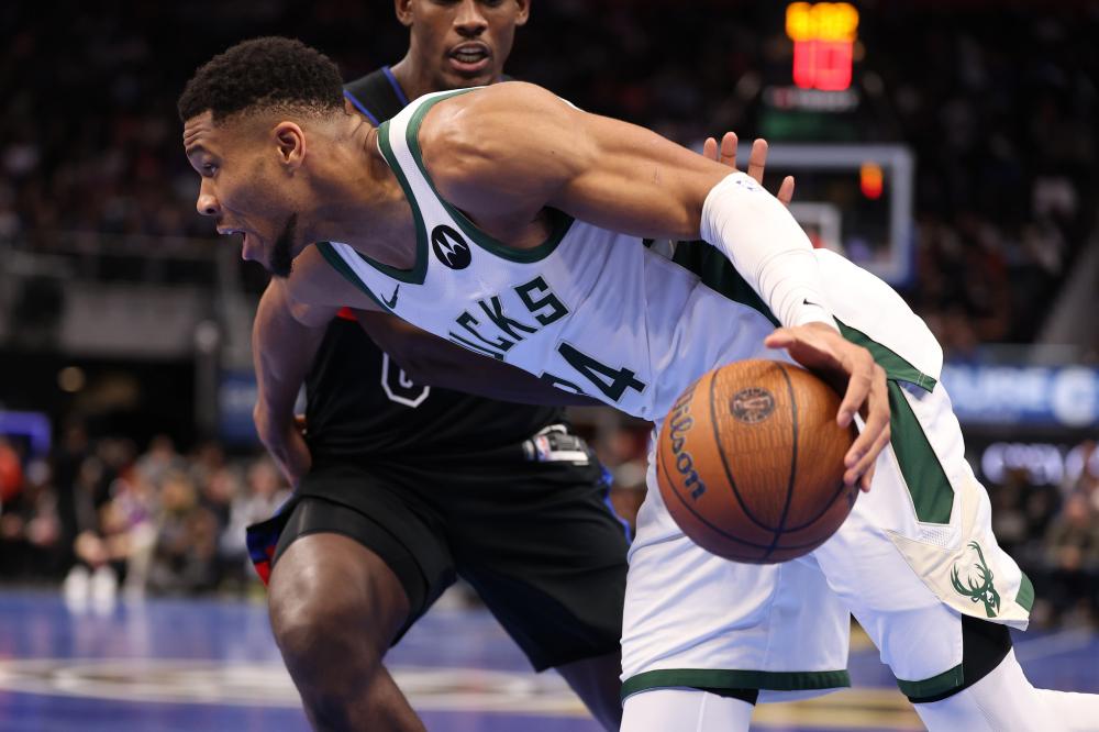 据罗马诺披 据罗马诺披