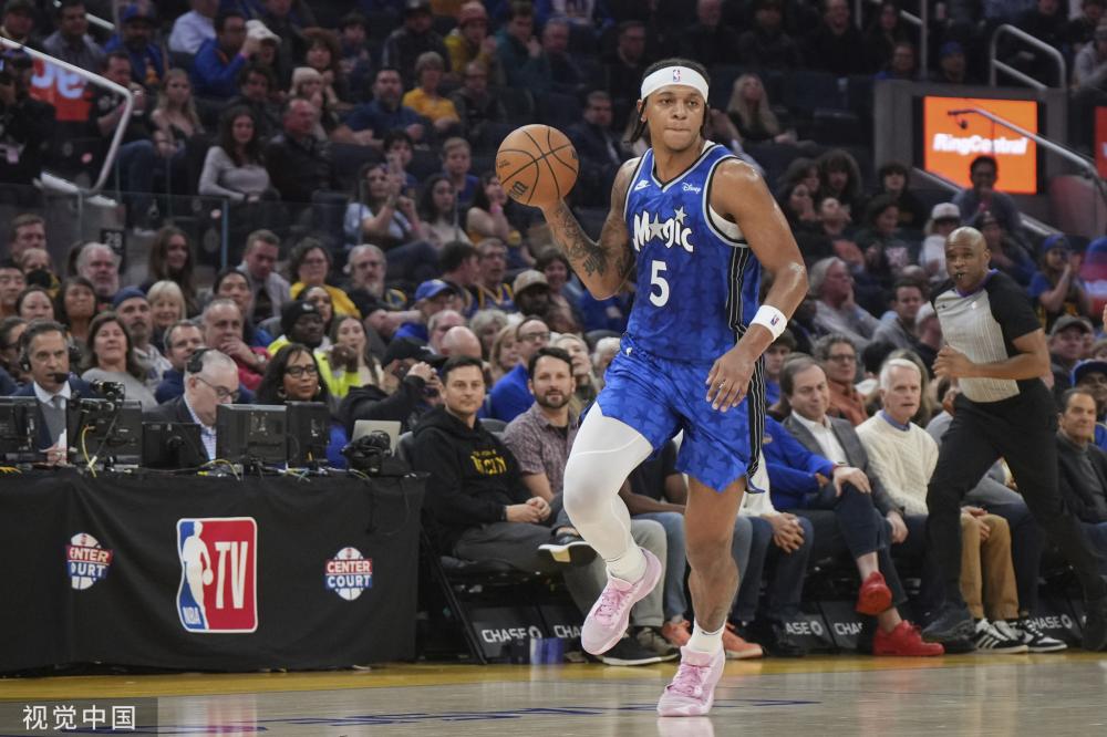 适时控球成 适时控球成