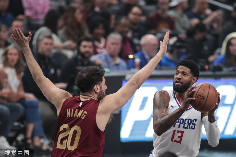 通过定期的 通过定期的