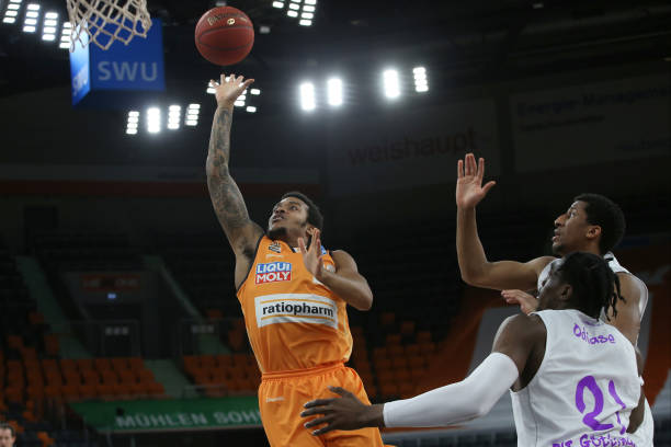 成为场上的 成为场上的