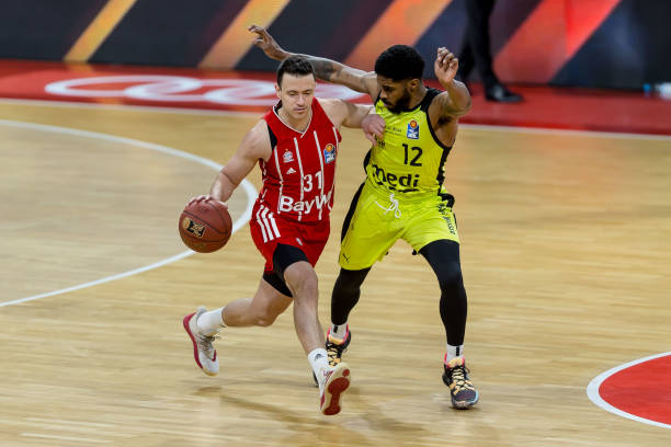 防线的稳定 防线的稳定